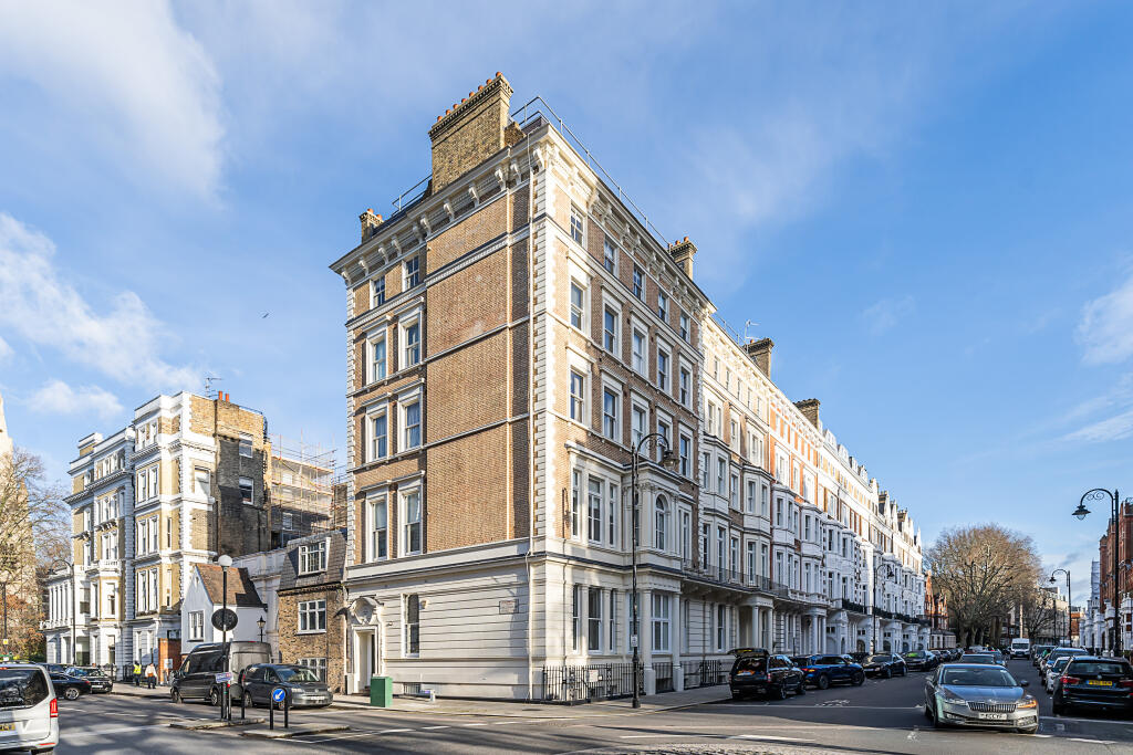 2 bedrooms Maisonette in London, United Kingdom No. 13965