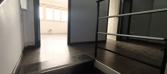 92m² Commercial property in Terni, Italy No. 313982 4