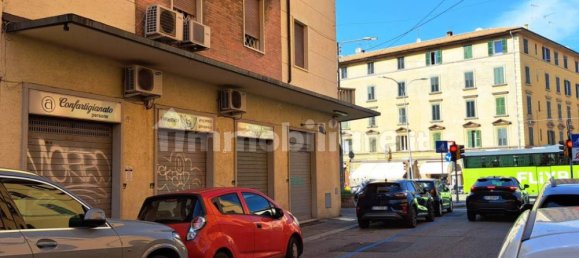 Imóvel comercial de 5 divisões em Bologna, Italy N.º 349723 3