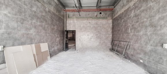 2034.6m² Commercial property in Al Khawaneej, UAE No. 54102 13