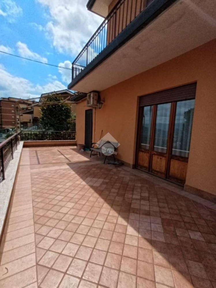 3 chambres Appartement à San Vito Romano, Italy No. 302346