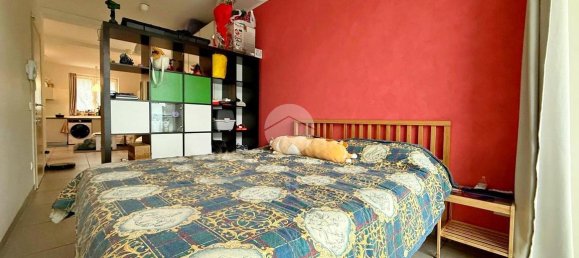 2-salle Appartement à Magenta, Italy No. 15523 13