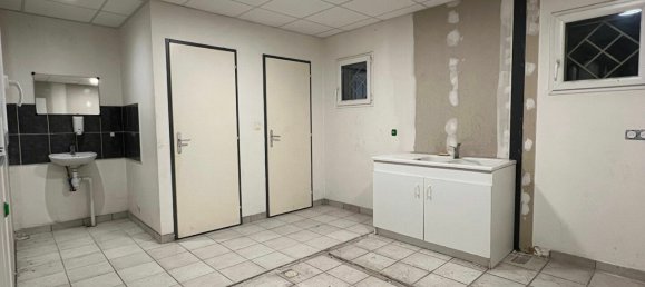  عقار تجاري في Mours-Saint-Eusebe, France 124متر مربع رقم 199658 6