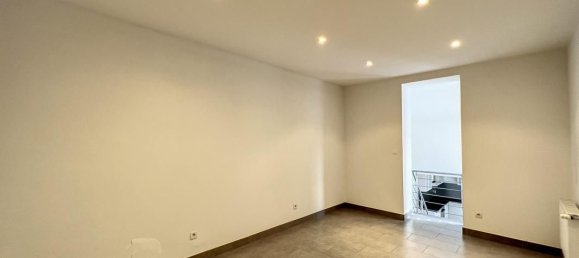 Apartamento de 2 dormitorios en Strasbourg, France No. 92539 3