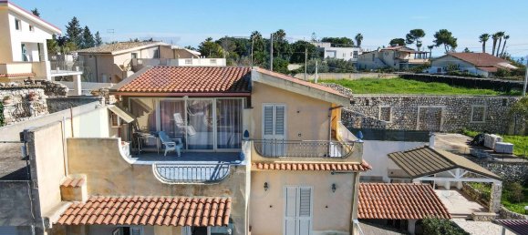 Villa de 2 dormitorios en Noto, Italy No. 92026 10