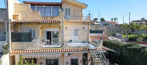 Villa de 2 dormitorios en Noto, Italy No. 92026 12