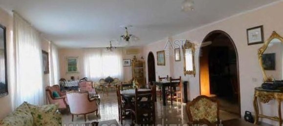 11 rooms House in Rome, Italy No. 15695 15