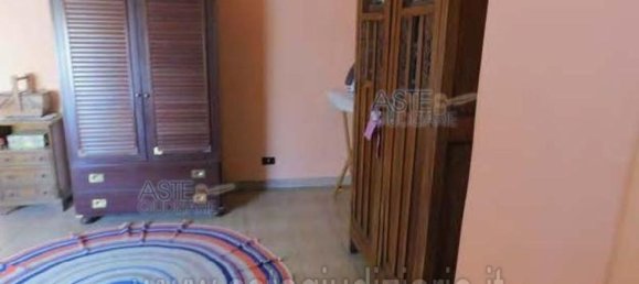 11 rooms House in Rome, Italy No. 15695 90