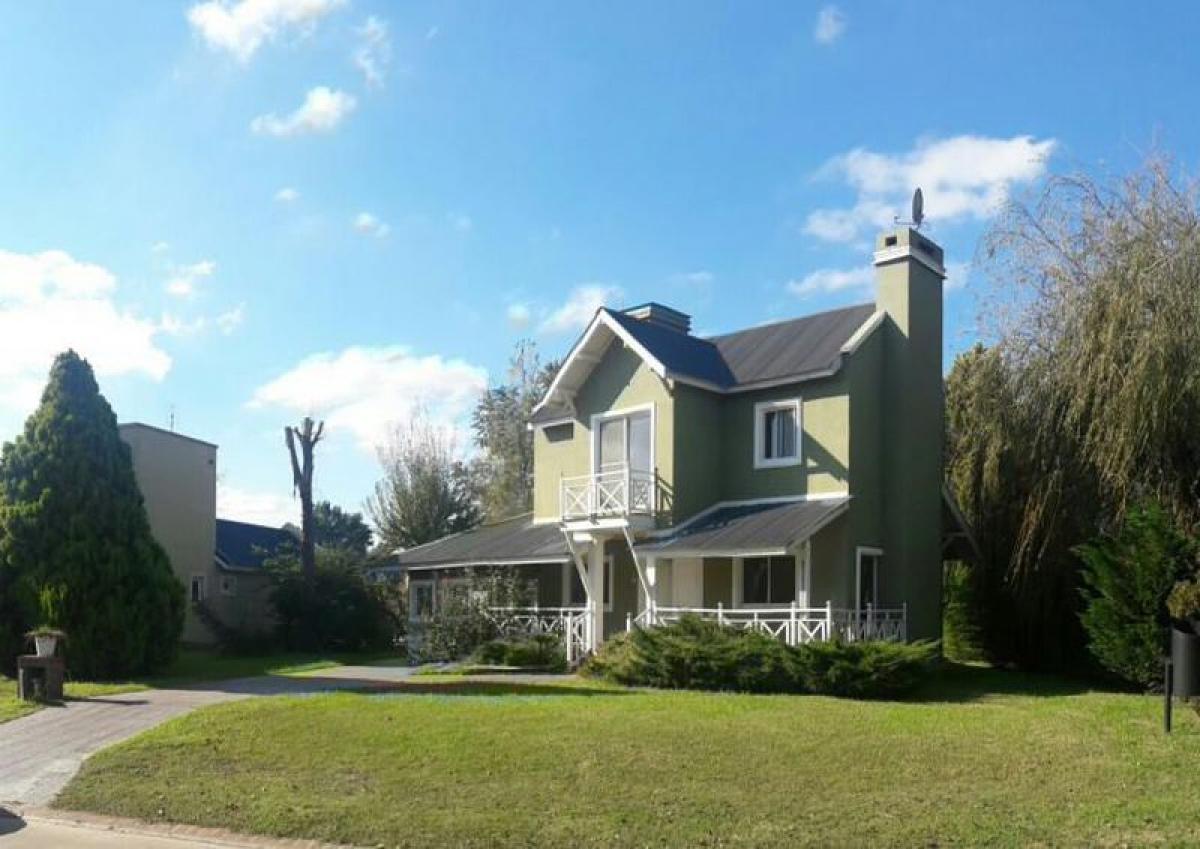 Casa T5 em Pilar, Argentina N.º 12437