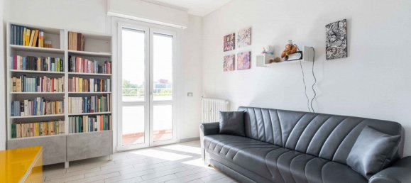 4 bedrooms Apartment in Milan, Italy No. 362716 20