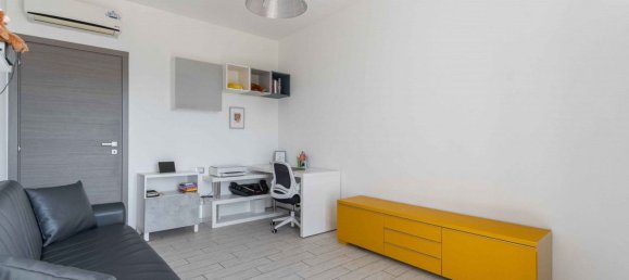 4 bedrooms Apartment in Milan, Italy No. 362716 23