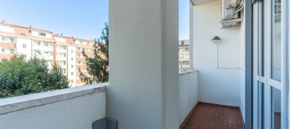 4 bedrooms Apartment in Milan, Italy No. 362716 24