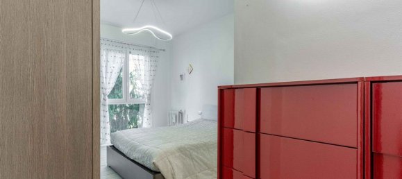 4 bedrooms Apartment in Milan, Italy No. 362716 17