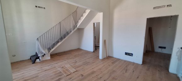 2 bedrooms Penthouse in Florence, Italy No. 314399 2