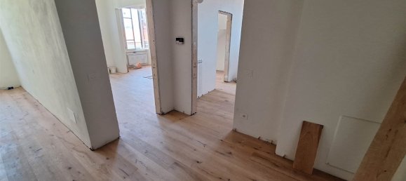 2 bedrooms Penthouse in Florence, Italy No. 314399 6