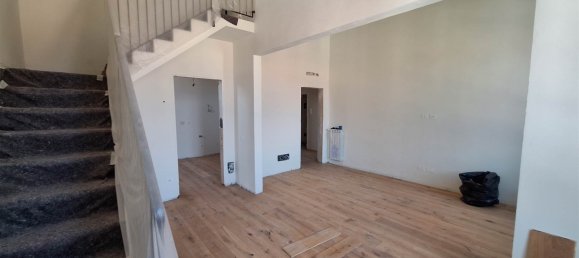 2 bedrooms Penthouse in Florence, Italy No. 314399 3
