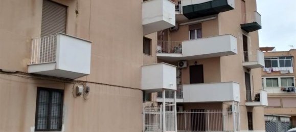 2 bedrooms Apartment in Palermo, Italy No. 143197 5