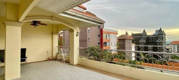 3 bedrooms Condo in Pattaya, Thailand No. 12925 5