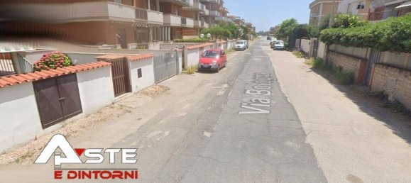 4 Schlafzimmer Wohnung in Ardea, Italy, Nr. 348231 16