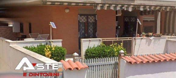 4 Schlafzimmer Wohnung in Ardea, Italy, Nr. 348231 13