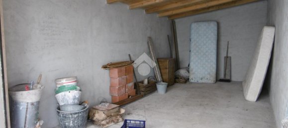 3 rooms House in Genoa, Italy No. 30246 9