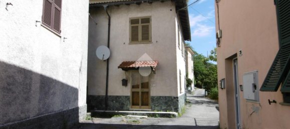 3 rooms House in Genoa, Italy No. 30246 2