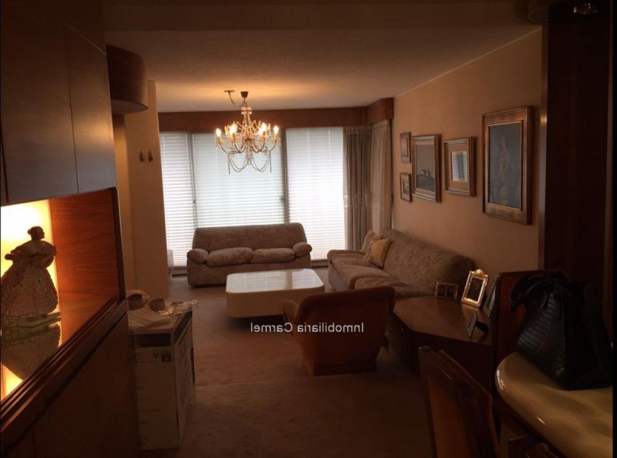 3 bedrooms Apartment in Montevideo, Uruguay No. 3134