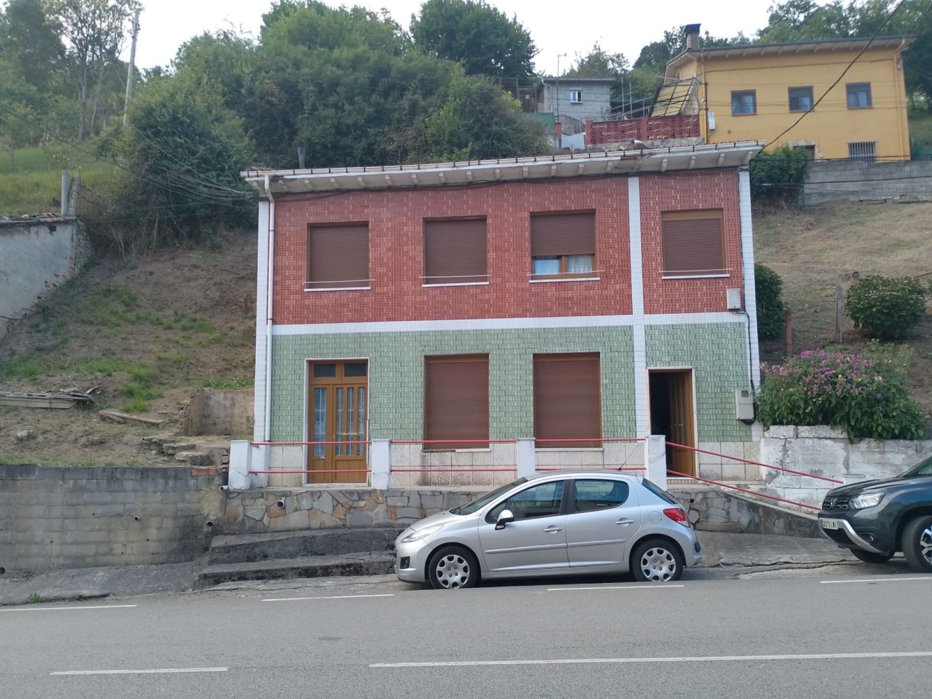 3 Schlafzimmer Haus in San Martin del Rey Aurelio, Spain, Nr. 179721