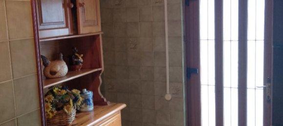 3 Schlafzimmer Haus in San Martin del Rey Aurelio, Spain, Nr. 179721 4