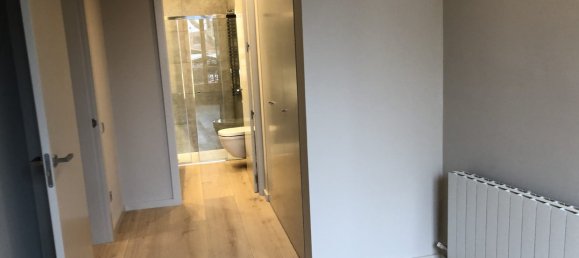 2 bedrooms Apartment in Ciutat Vella, Spain No. 25633 5