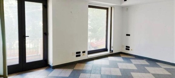 309m² Office in Nuoro, Italy No. 376342 7