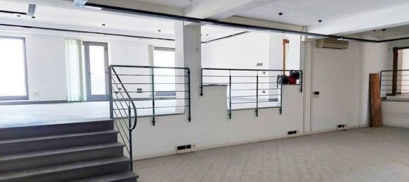 309m² Office in Nuoro, Italy No. 376342 3