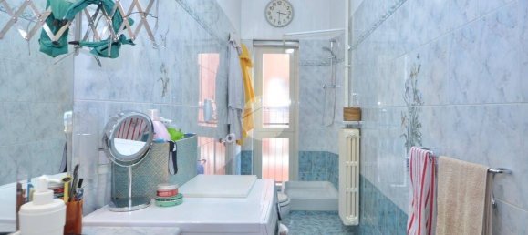 2 bedrooms Apartment in Turin, Italy No. 296371 19