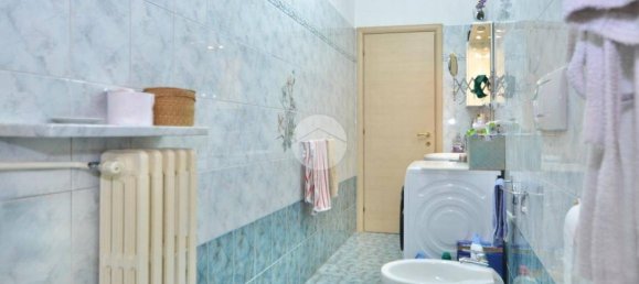 2 bedrooms Apartment in Turin, Italy No. 296371 20