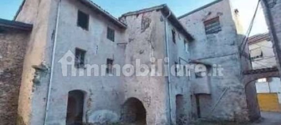 5 rooms Apartment in Mallare, Italy No. 286441 2