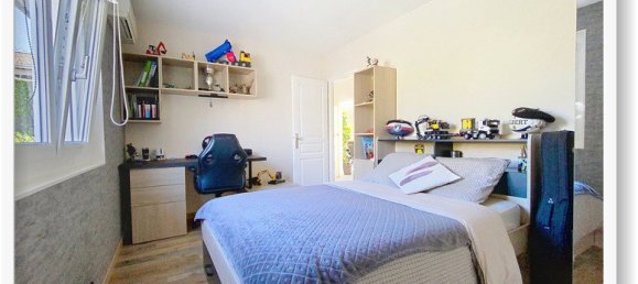 Casa de 3 dormitorios en Villemoirieu, France No. 205032 16