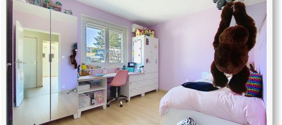 Casa de 3 dormitorios en Villemoirieu, France No. 205032 15