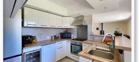 Casa de 3 dormitorios en Villemoirieu, France No. 205032 9