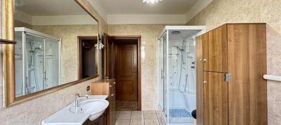 4 chambres Villa à Guanzate, Italy No. 310182 15