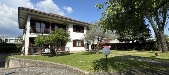 4 chambres Villa à Guanzate, Italy No. 310182 36