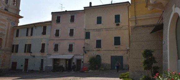2 Schlafzimmer Wohnung in Altare, Italy, Nr. 36967 12