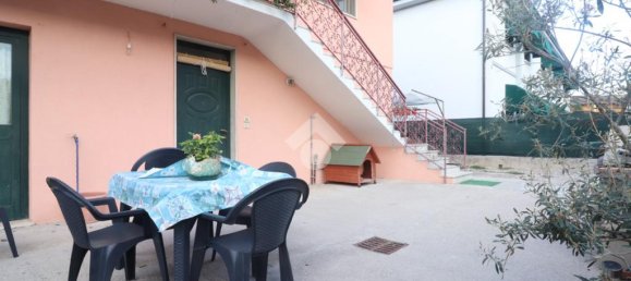3 Schlafzimmer Villa in Porto Mantovano, Italy, Nr. 329572 12