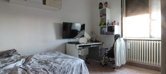 3 Schlafzimmer Villa in Porto Mantovano, Italy, Nr. 329572 10