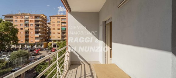 2 bedrooms Apartment in Rome, Italy No. 324547 15