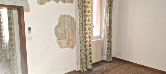 5 rooms Apartment in Bologna, Italy No. 224916 15