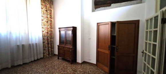 5 rooms Apartment in Bologna, Italy No. 224916 8