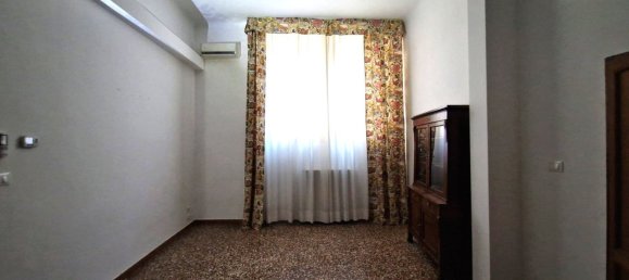 5 rooms Apartment in Bologna, Italy No. 224916 25