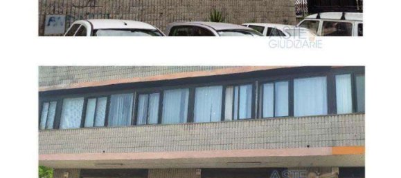 370m² Warehouse in Naples, Italy No. 9478 46