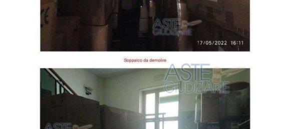 370m² Warehouse in Naples, Italy No. 9478 45