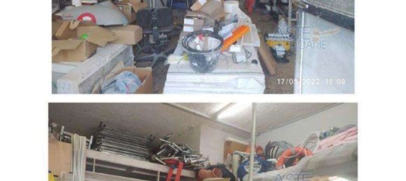 370m² Warehouse in Naples, Italy No. 9478 9